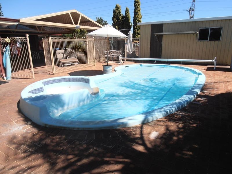 9 Nigel Court, Leeming WA 6149