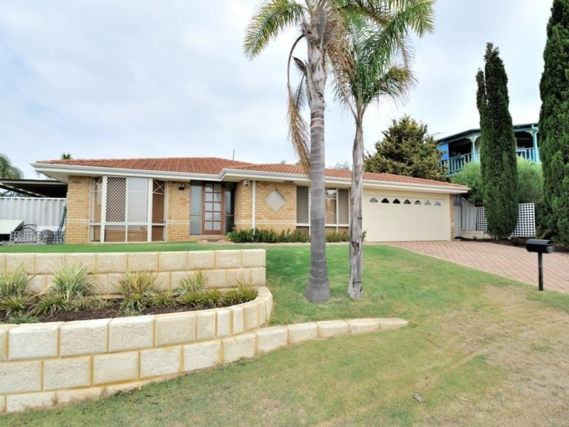 11 Brandon Mews, Parmelia WA 6167