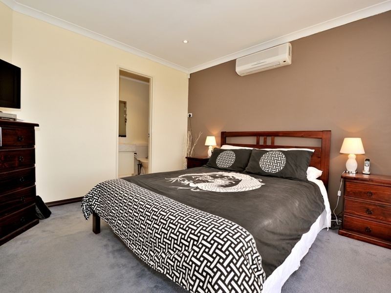 11 Brandon Mews, Parmelia WA 6167