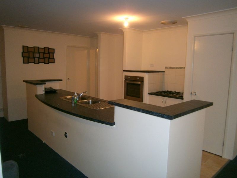 9 Burkett Terrace, Bertram WA 6167