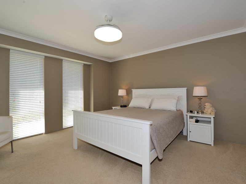 44 Abingdon Crescent, Wellard WA 6170