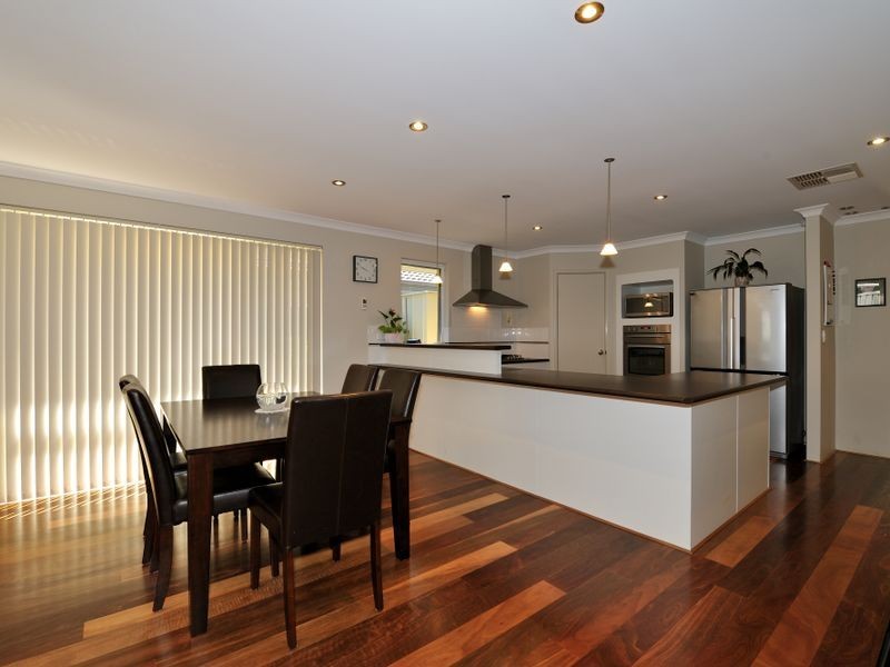 44 Abingdon Crescent, Wellard WA 6170