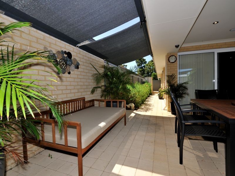 44 Abingdon Crescent, Wellard WA 6170