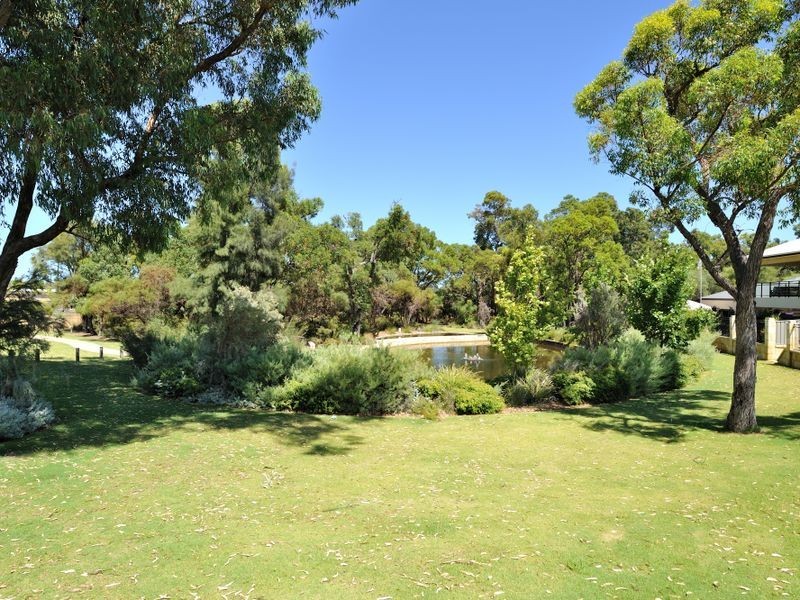 44 Abingdon Crescent, Wellard WA 6170