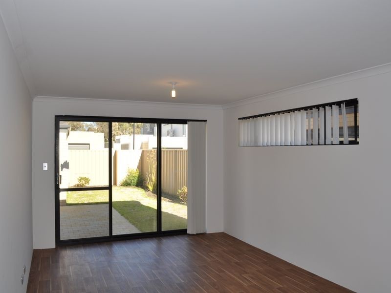 33 Silverline Bend, Bertram WA 6167