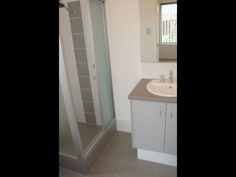 33 Silverline Bend, Bertram WA 6167