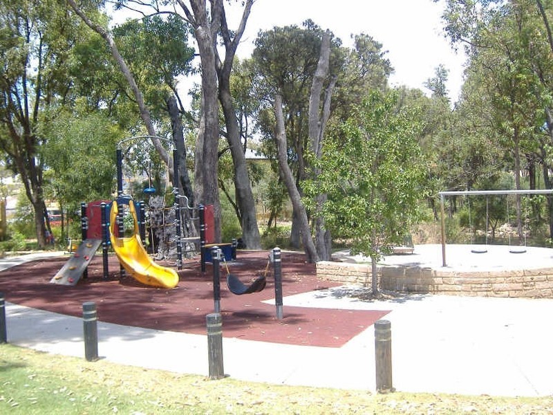 329 Lambeth Circle, Wellard WA 6170