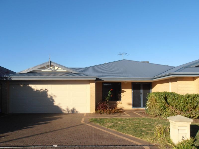 8 Minstrell Road, Bertram WA 6167