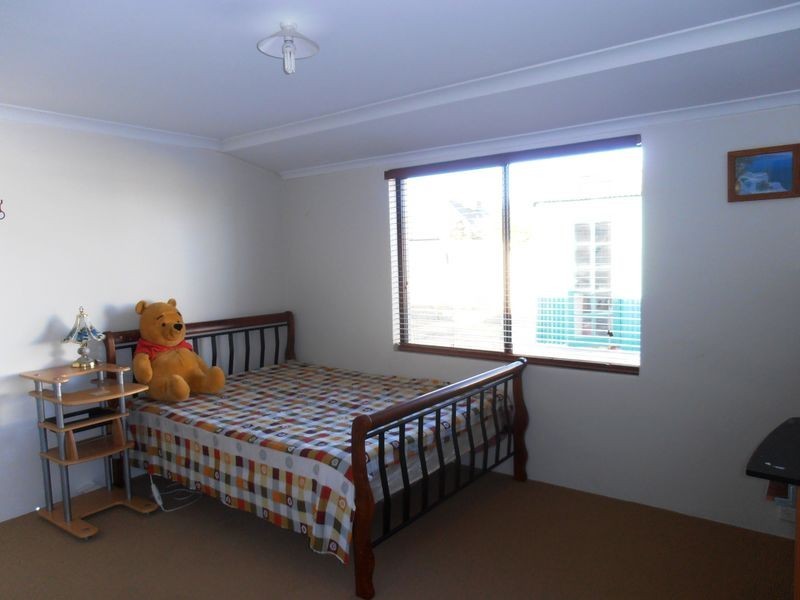 8 Minstrell Road, Bertram WA 6167