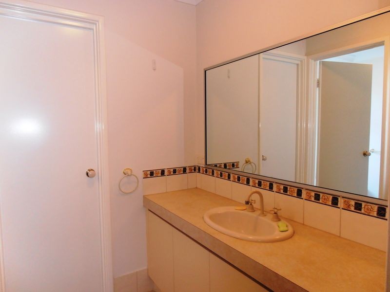 8 Minstrell Road, Bertram WA 6167