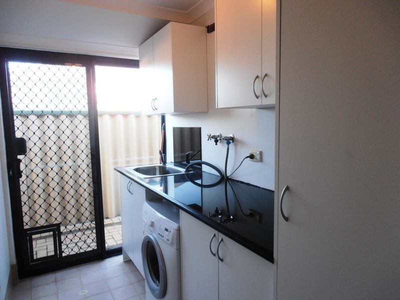 8 Minstrell Road, Bertram WA 6167