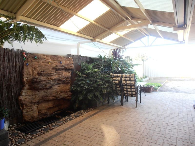 8 Minstrell Road, Bertram WA 6167