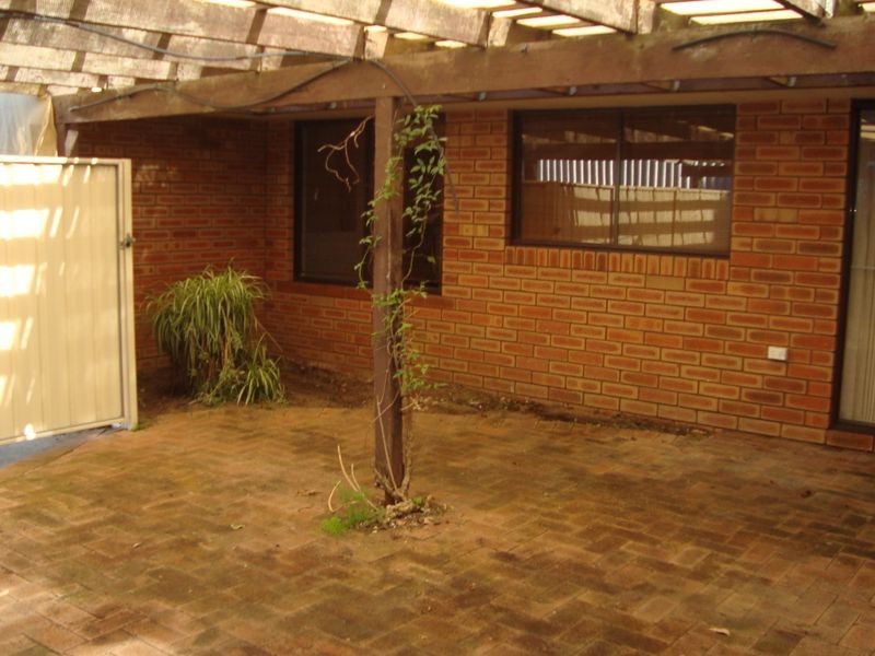 42 Pedder Way, Parmelia WA 6167