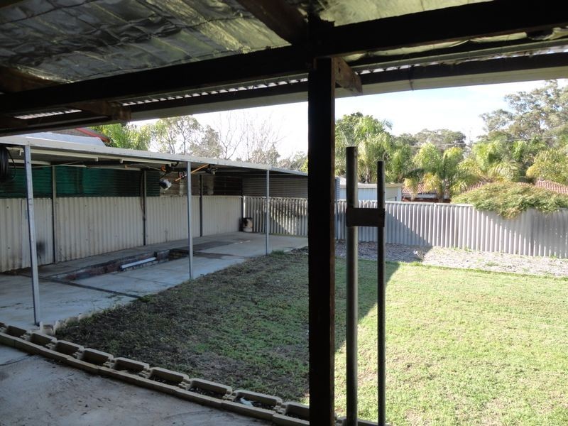 11 Cimbor Way, Parmelia WA 6167