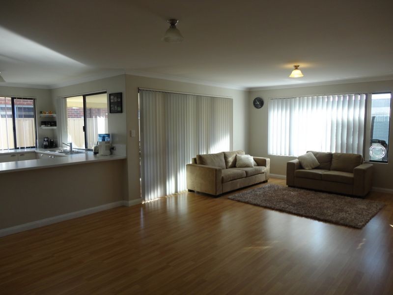 16 Camballin Loop, Bertram WA 6167