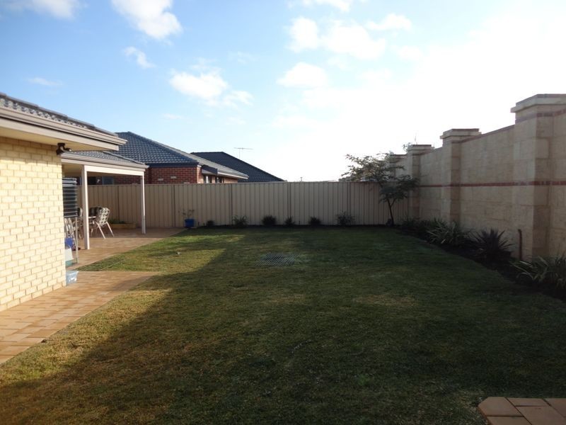 16 Camballin Loop, Bertram WA 6167