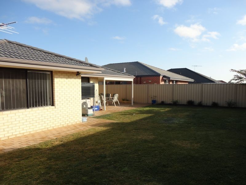 16 Camballin Loop, Bertram WA 6167