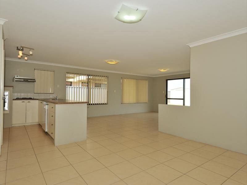 53 Toledo Circuit, Port Kennedy WA 6172