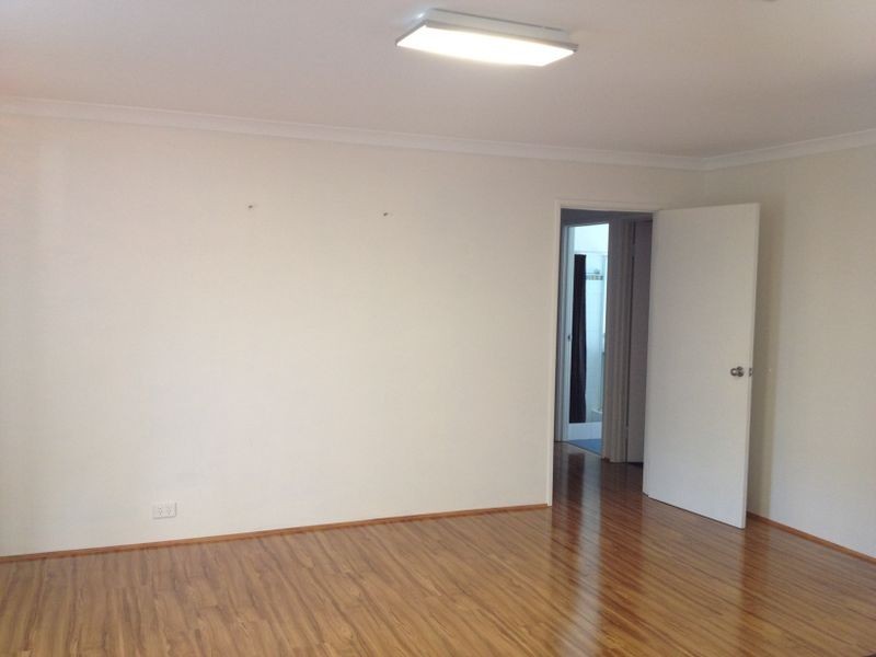 18 Campden Loop, Parmelia WA 6167