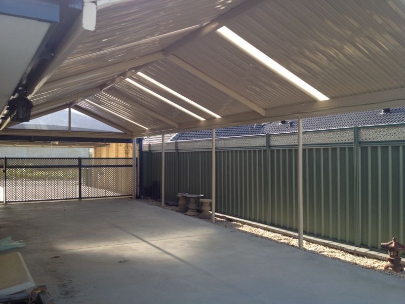 18 Campden Loop, Parmelia WA 6167