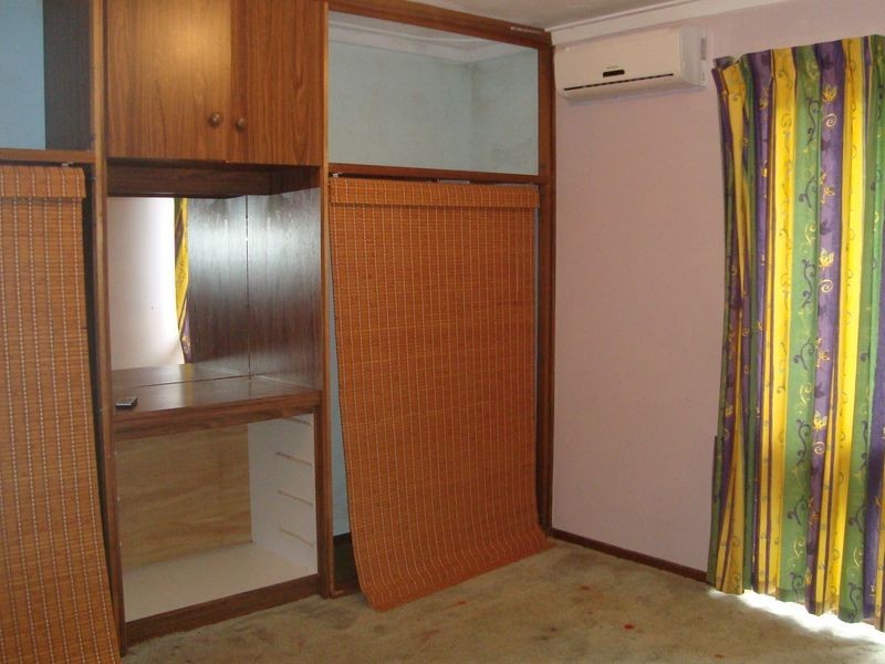 19 Sicklemore Road, Parmelia WA 6167