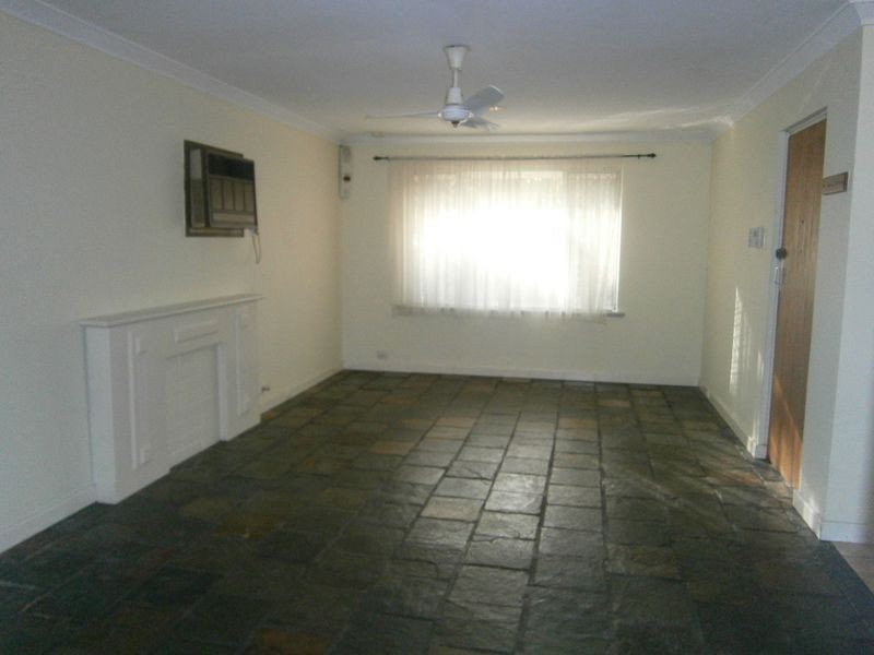 25 Maycock Place, Orelia WA 6167