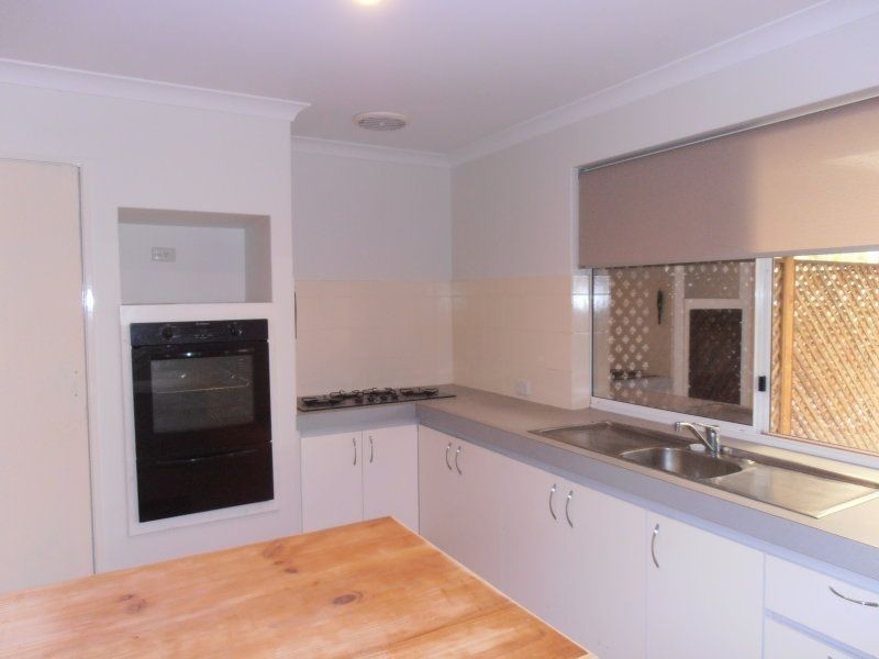 10 Riley place, Leda WA 6170