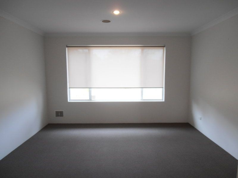 10 Riley place, Leda WA 6170