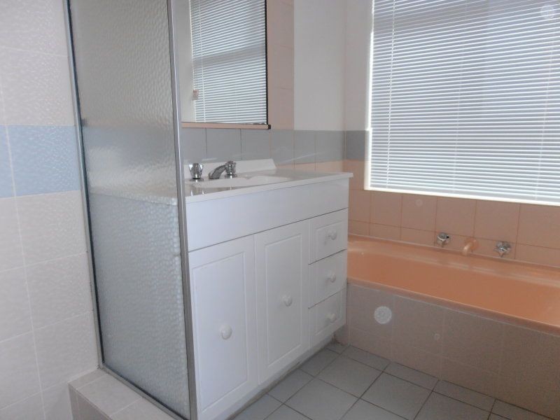 10 Riley place, Leda WA 6170