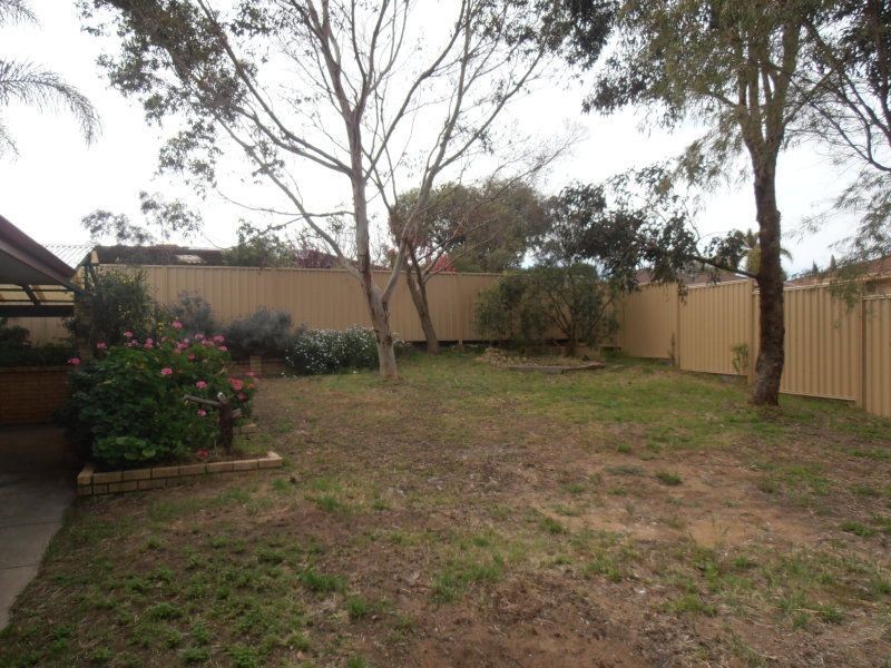 10 Riley place, Leda WA 6170