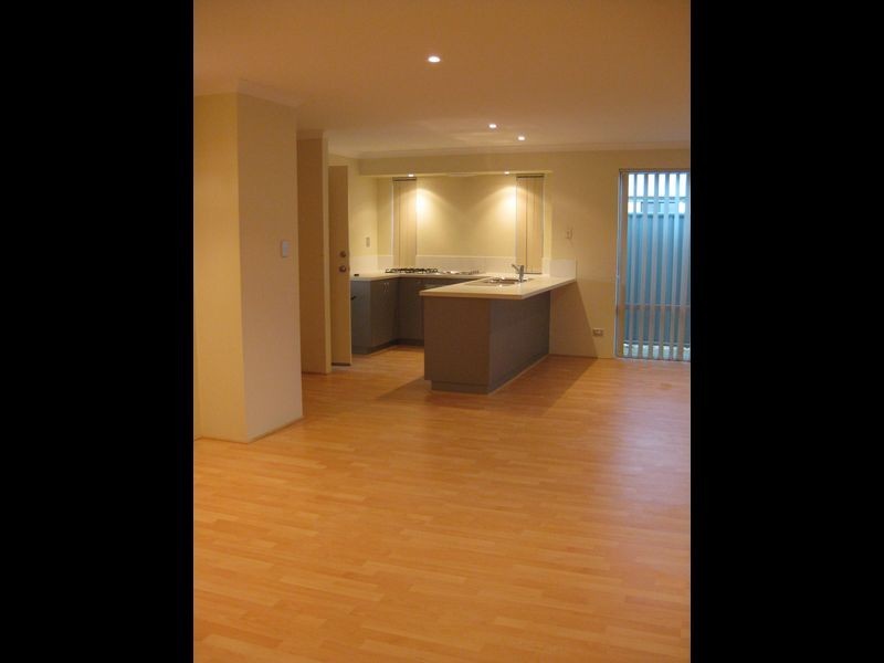 42 Beauchamp Loop, Wellard WA 6170