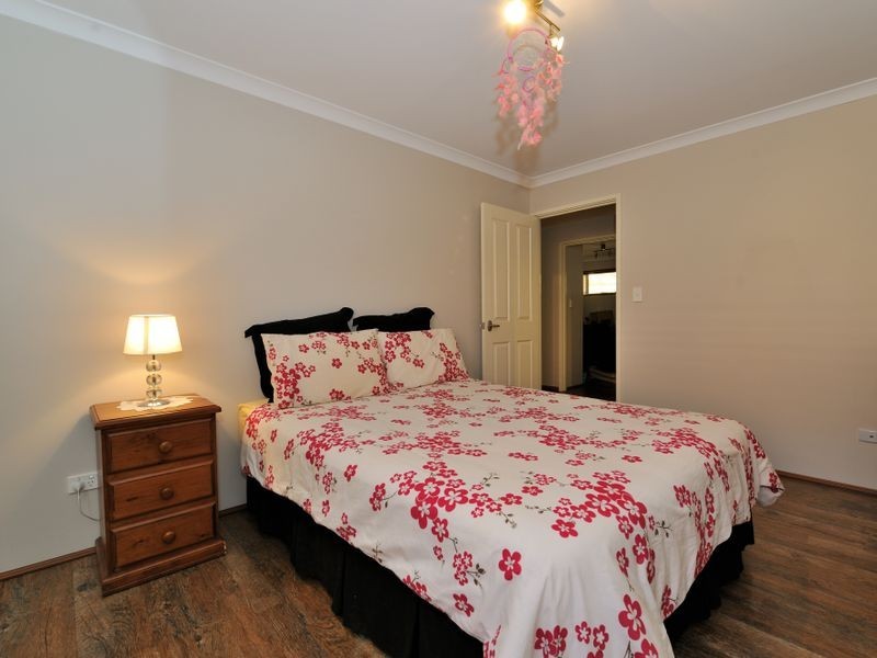 1 Gorman Place, Calista WA 6167