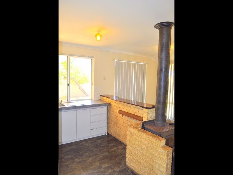 15 Dalrymple Drive, Leda WA 6170