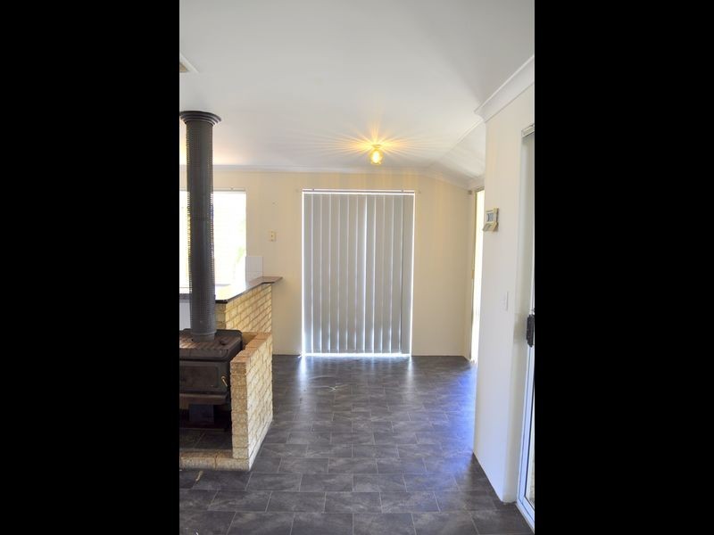 15 Dalrymple Drive, Leda WA 6170