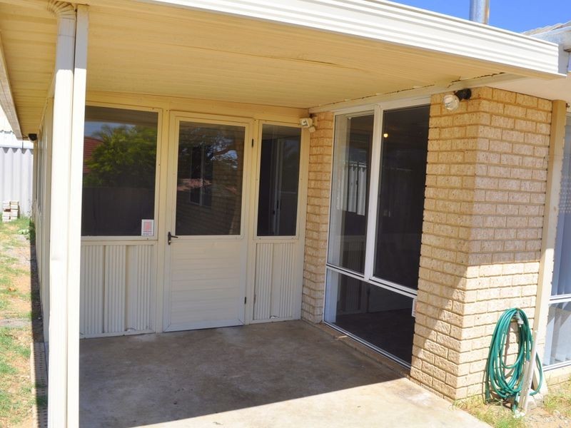 15 Dalrymple Drive, Leda WA 6170