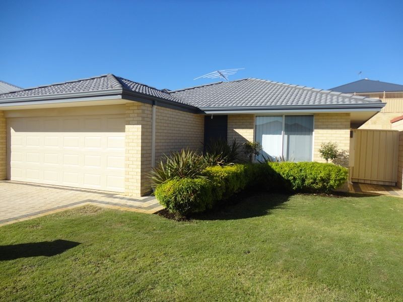 10 Bampton Road, Orelia WA 6167