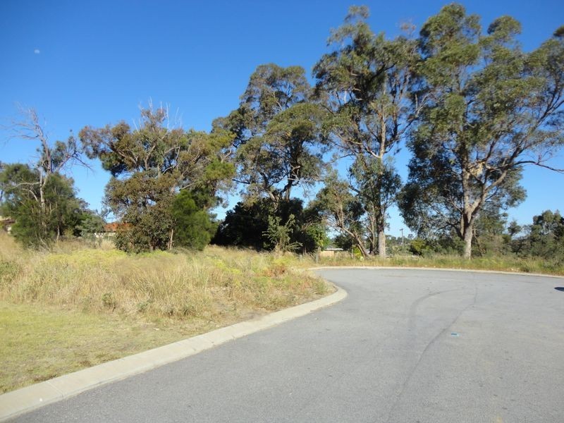 10 Bampton Road, Orelia WA 6167