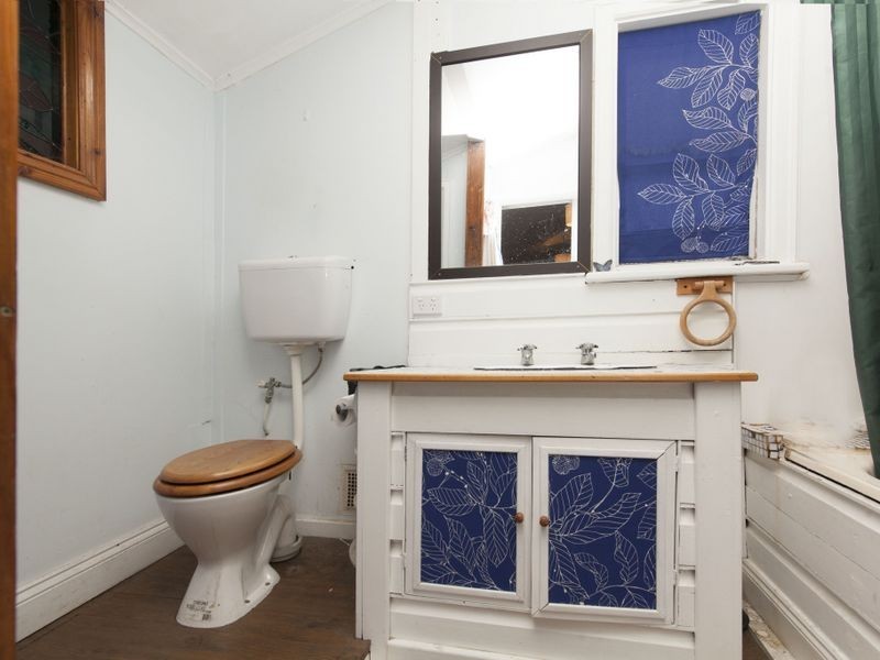 21 Grover way, Medina WA 6167