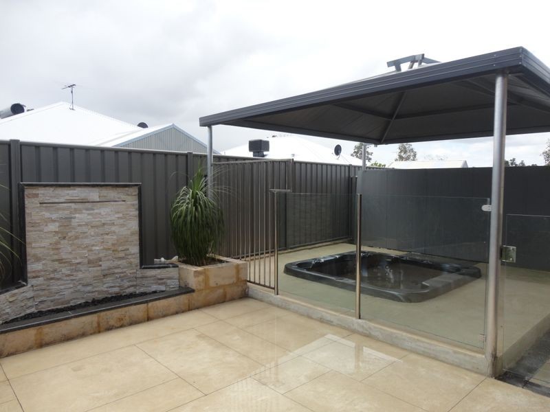 204 Runnymeade Gate, Leda WA 6170