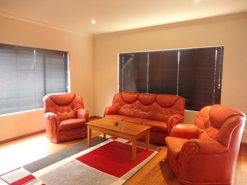 204 Runnymeade Gate, Leda WA 6170