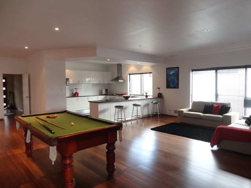 204 Runnymeade Gate, Leda WA 6170