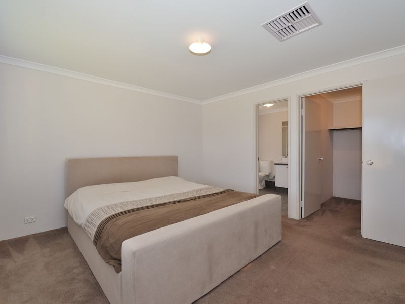 4 Greenham Way, Bertram WA 6167