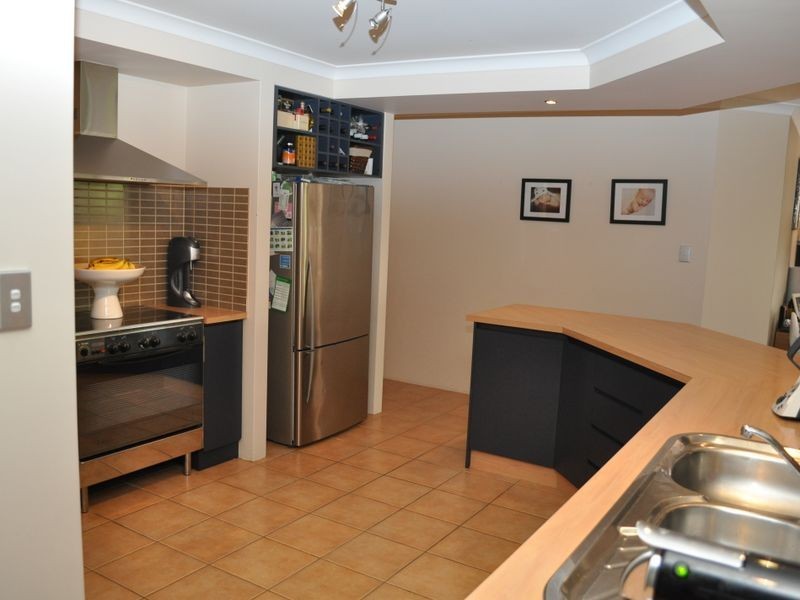 11 Thompson Terrace, Bertram WA 6167