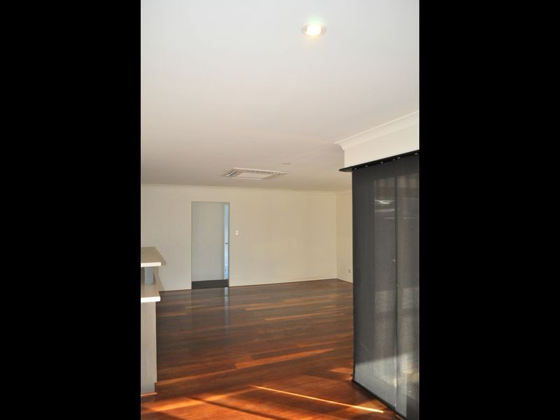 9 Whittaker Turn, Piara Waters WA 6112