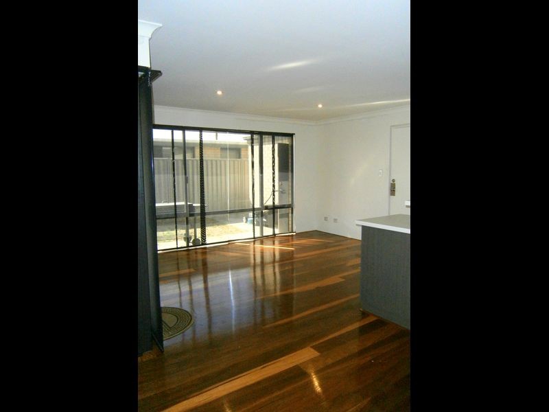 9 Whittaker Turn, Piara Waters WA 6112