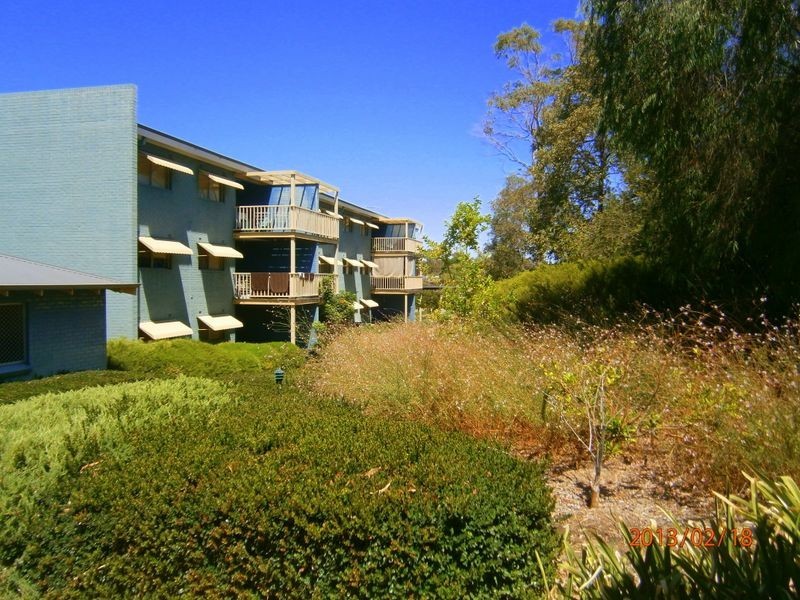 14/21 Fennager Way, Calista WA 6167