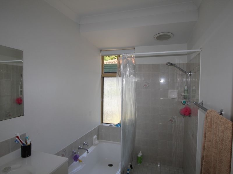 2 Riley Place, Leda WA 6170