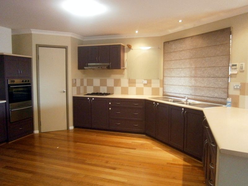 67 colchester Avenue, Orelia WA 6167