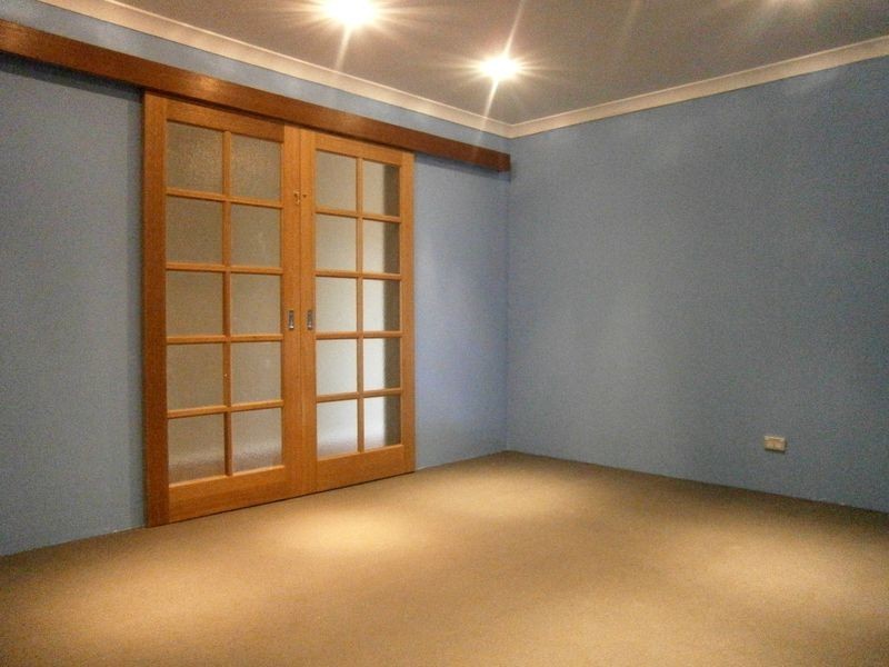 67 colchester Avenue, Orelia WA 6167