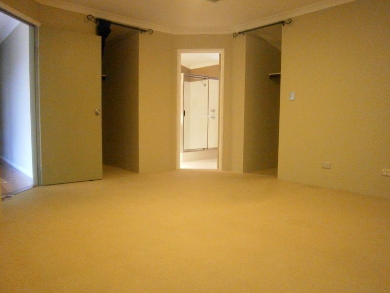 67 colchester Avenue, Orelia WA 6167